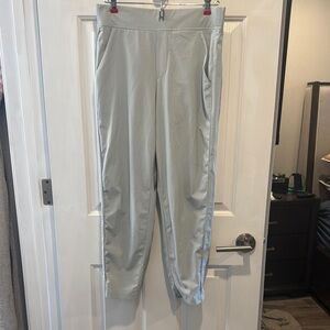 Athleta Striped Gray Pants size 4P